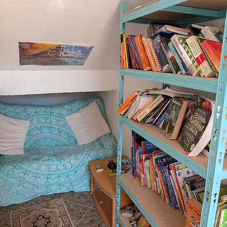 Lila Mit Meerblick Am Ca 180 Meter Luftlinie Vom Apartmán